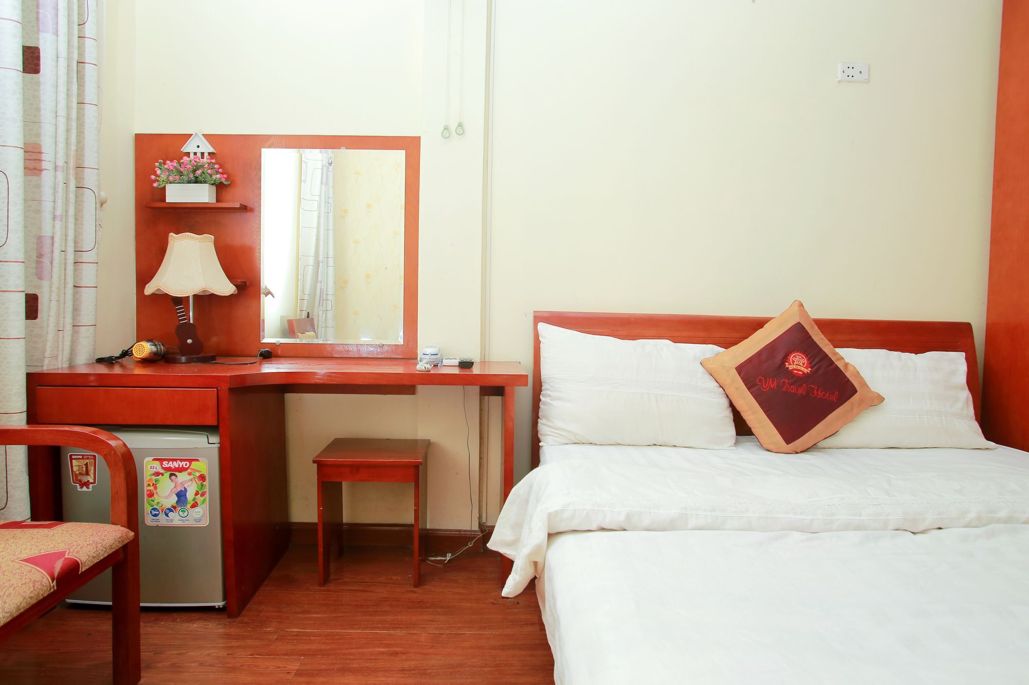 Hotel Reddoorz Near Hanoi Railway Station Extérieur photo