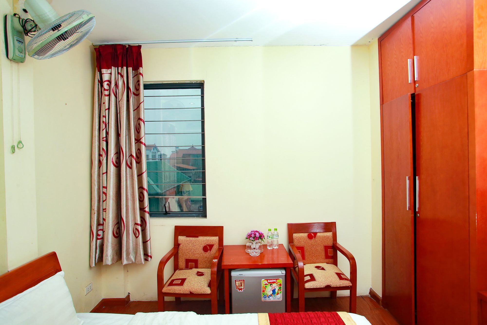 Hotel Reddoorz Near Hanoi Railway Station Extérieur photo