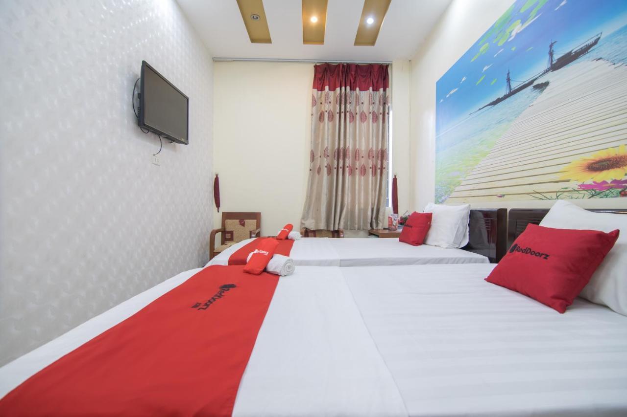 Hotel Reddoorz Near Hanoi Railway Station Extérieur photo